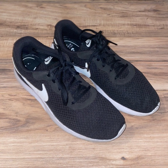 Nike Running Sneaker (Size: 12) - Picture 2 of 2